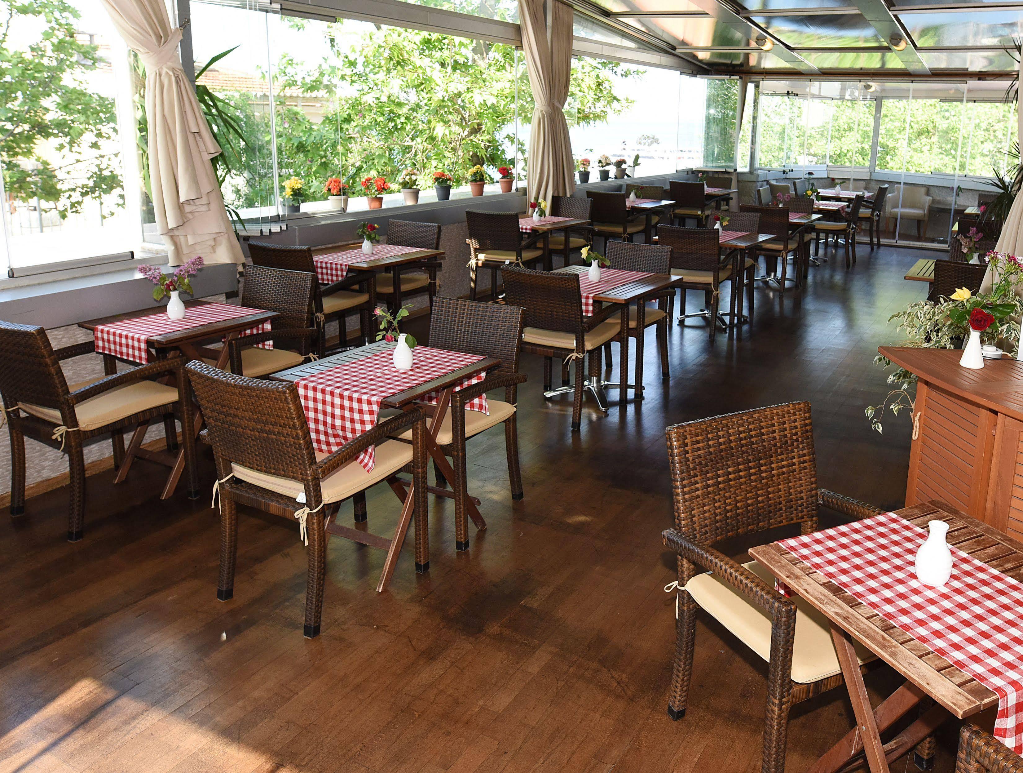 Marine House Boutique Hotel อดาลาร์ ภายนอก รูปภาพ