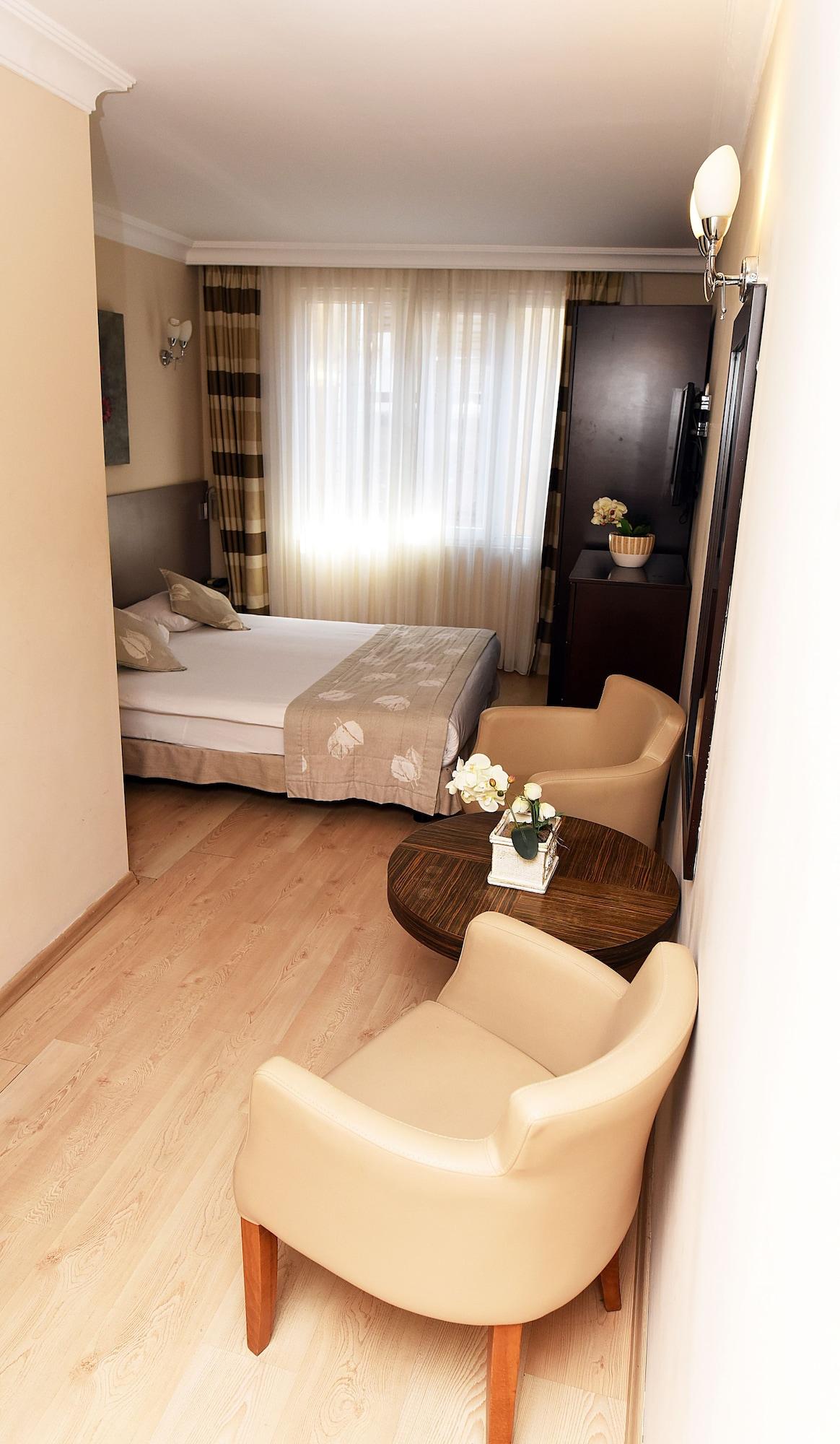 Marine House Boutique Hotel อดาลาร์ ภายนอก รูปภาพ