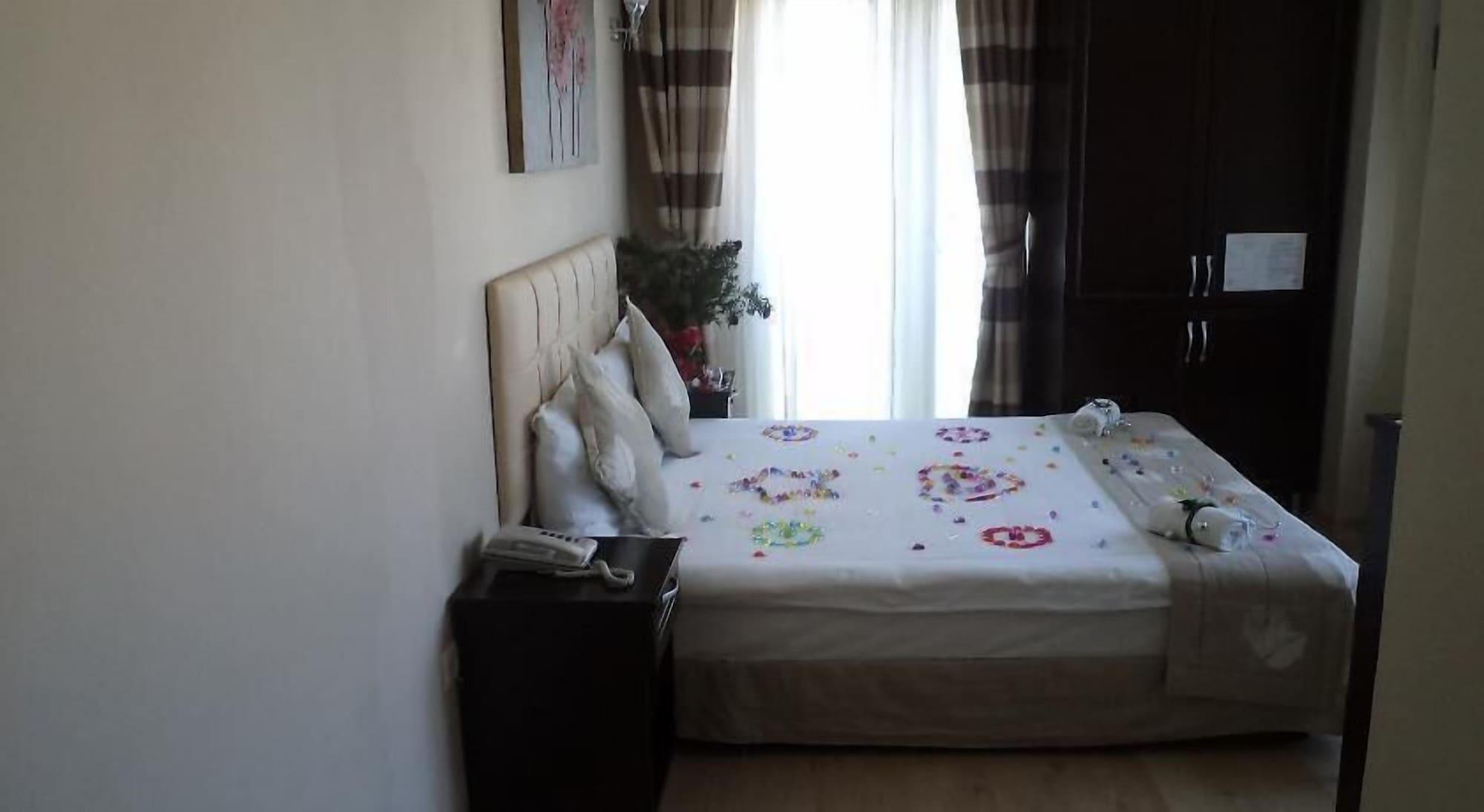 Marine House Boutique Hotel อดาลาร์ ภายนอก รูปภาพ