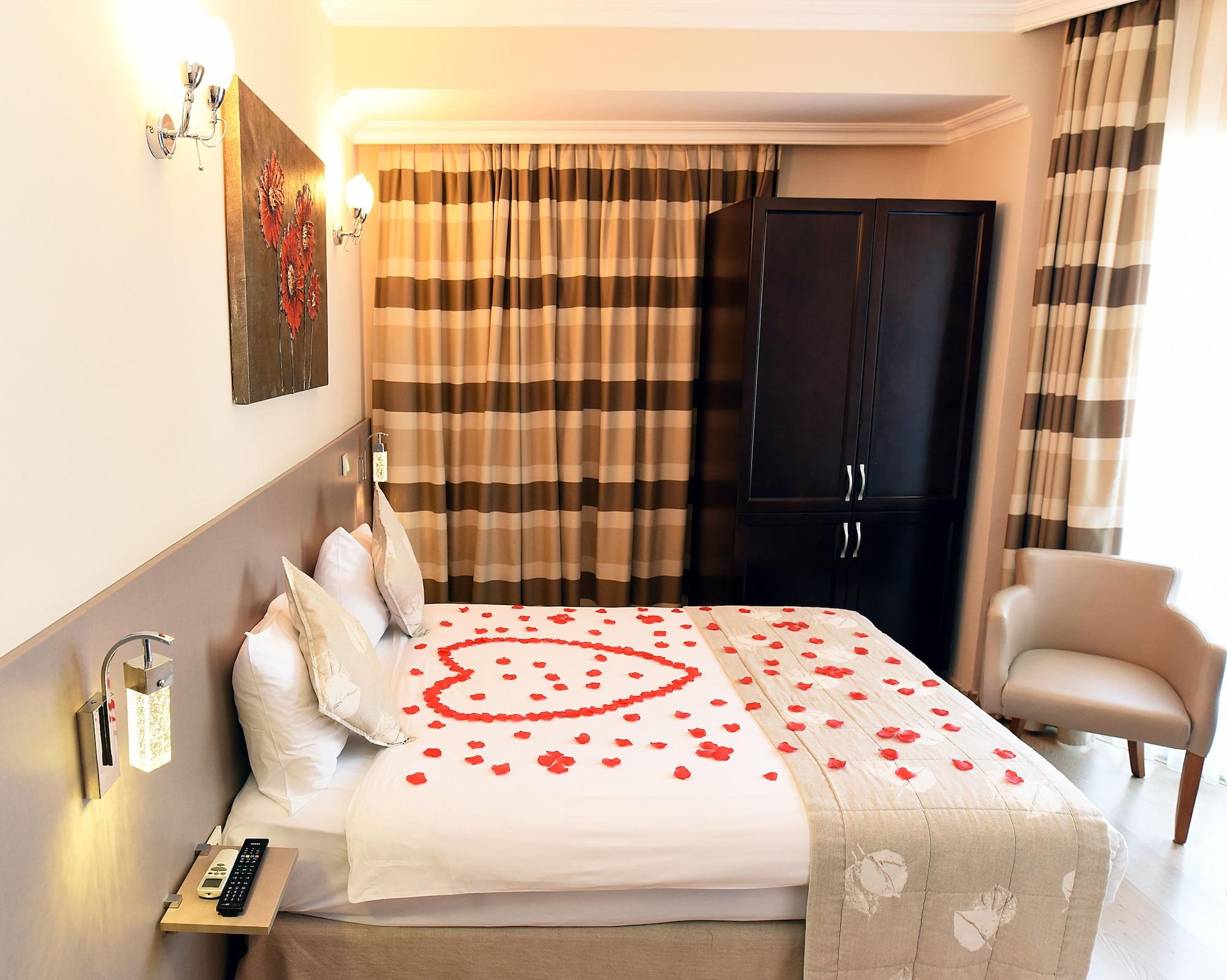 Marine House Boutique Hotel อดาลาร์ ภายนอก รูปภาพ