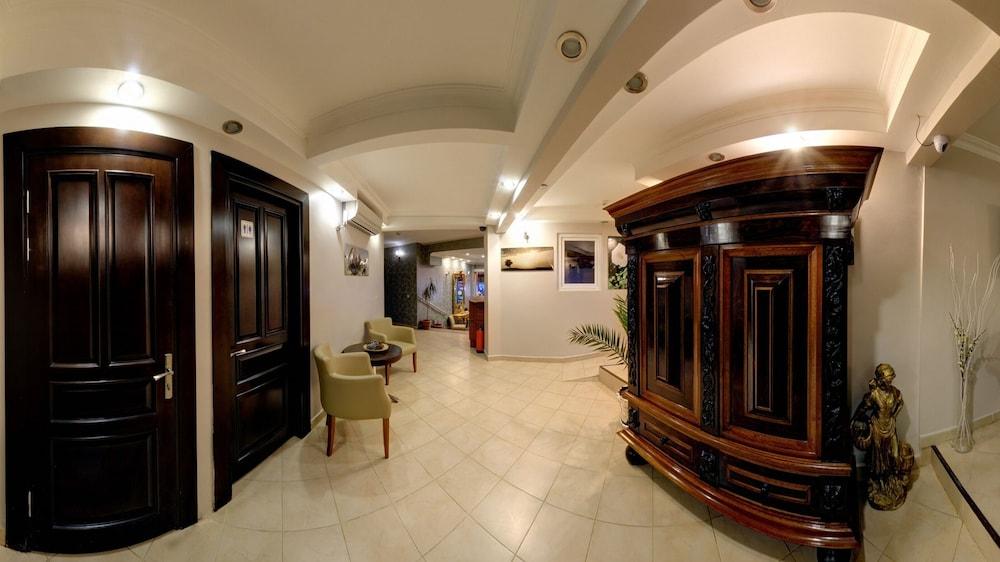 Marine House Boutique Hotel อดาลาร์ ภายนอก รูปภาพ