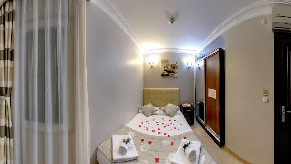 Marine House Boutique Hotel อดาลาร์ ภายนอก รูปภาพ
