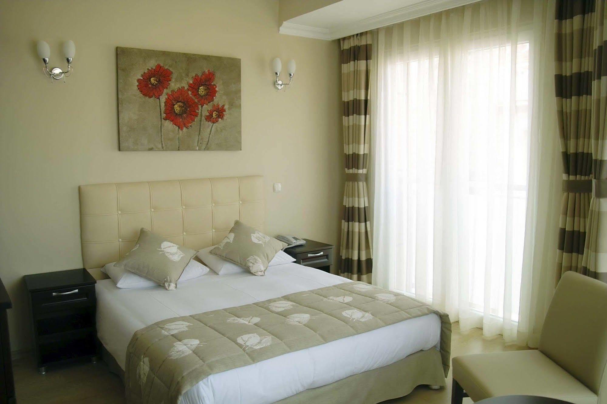 Marine House Boutique Hotel อดาลาร์ ภายนอก รูปภาพ