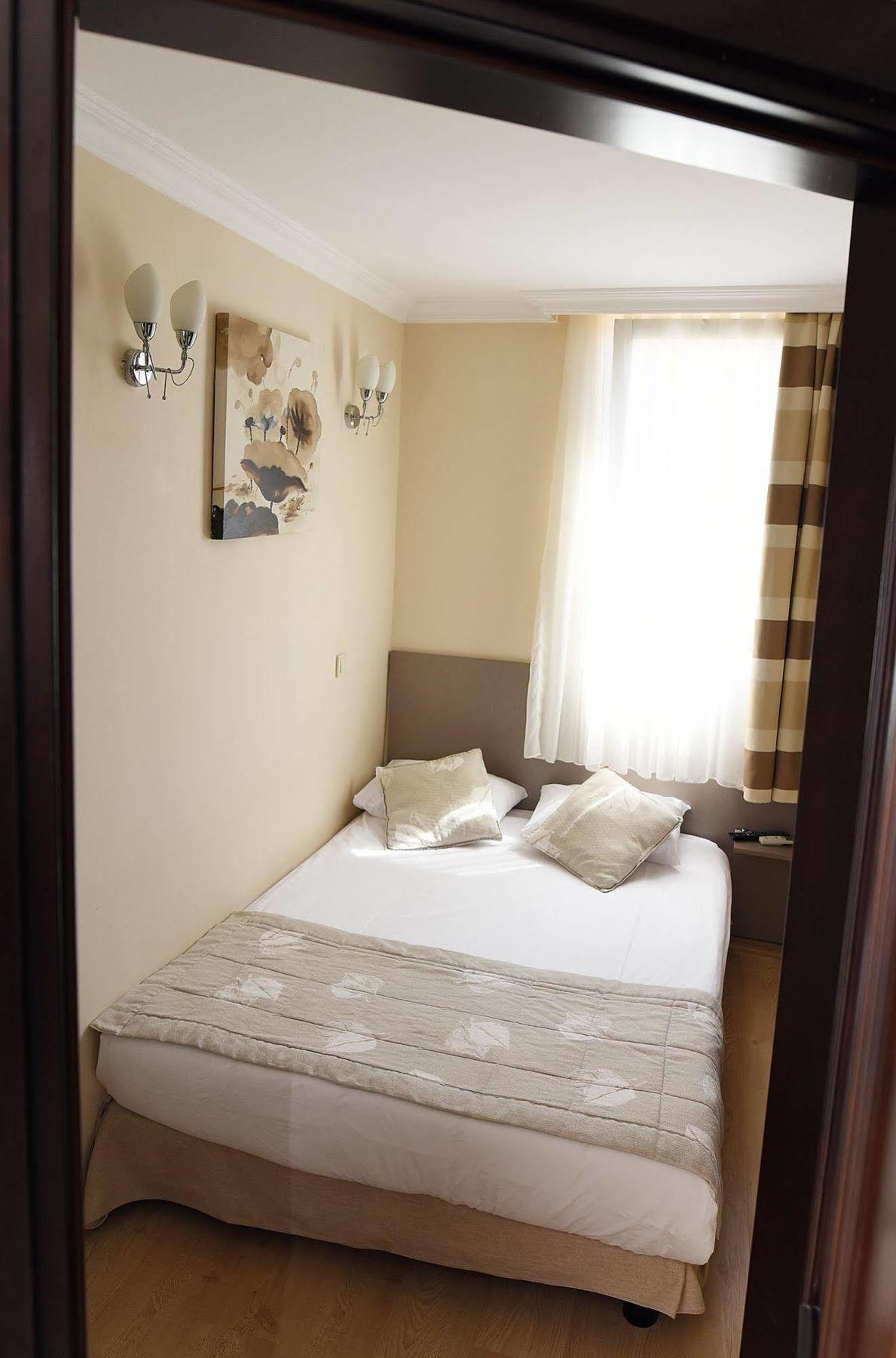 Marine House Boutique Hotel อดาลาร์ ภายนอก รูปภาพ